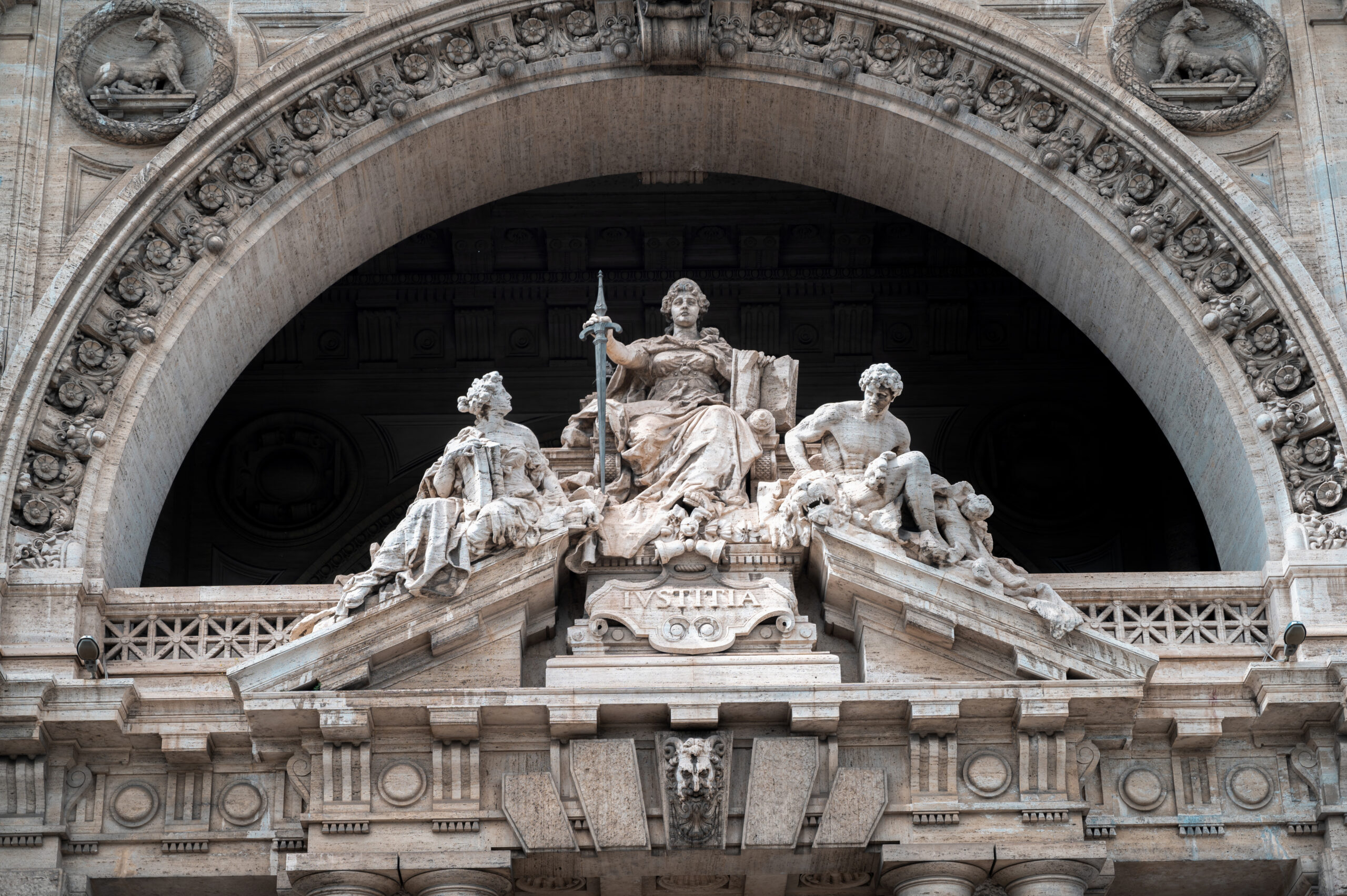 palazzo di giustizia roma italia