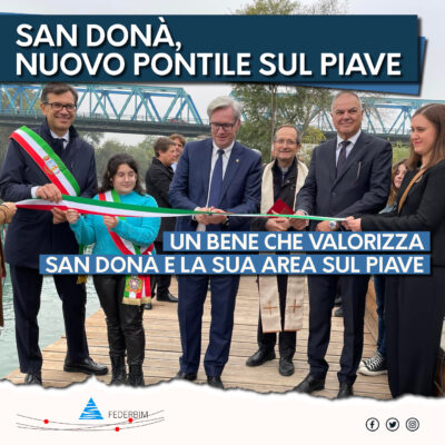 Inaugurazione a San Donà del nuovo pontile sul Piave insieme con diverse figure istituzionali locali